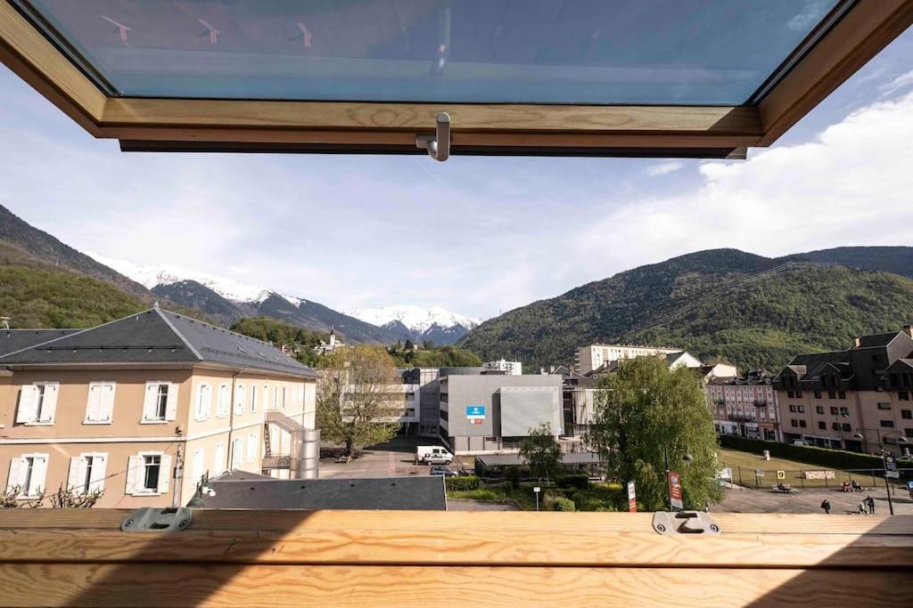 Cocon Sous Les Toits Apartment Albertville Exterior photo